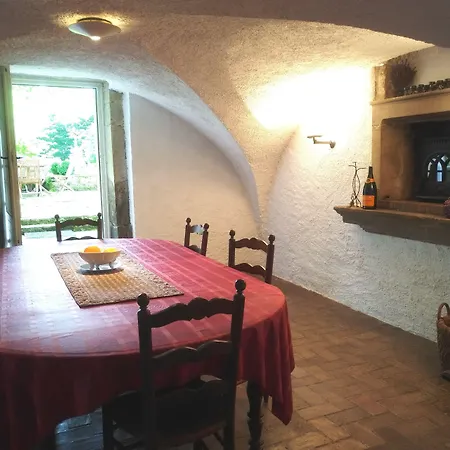 Le Prieure 4* Aydoilles